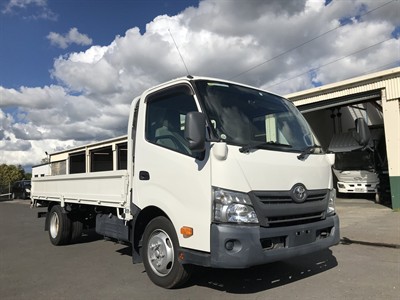 2017 Toyota Dyna - Thumbnail