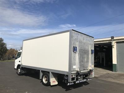 2021 Mitsubishi Canter - Thumbnail
