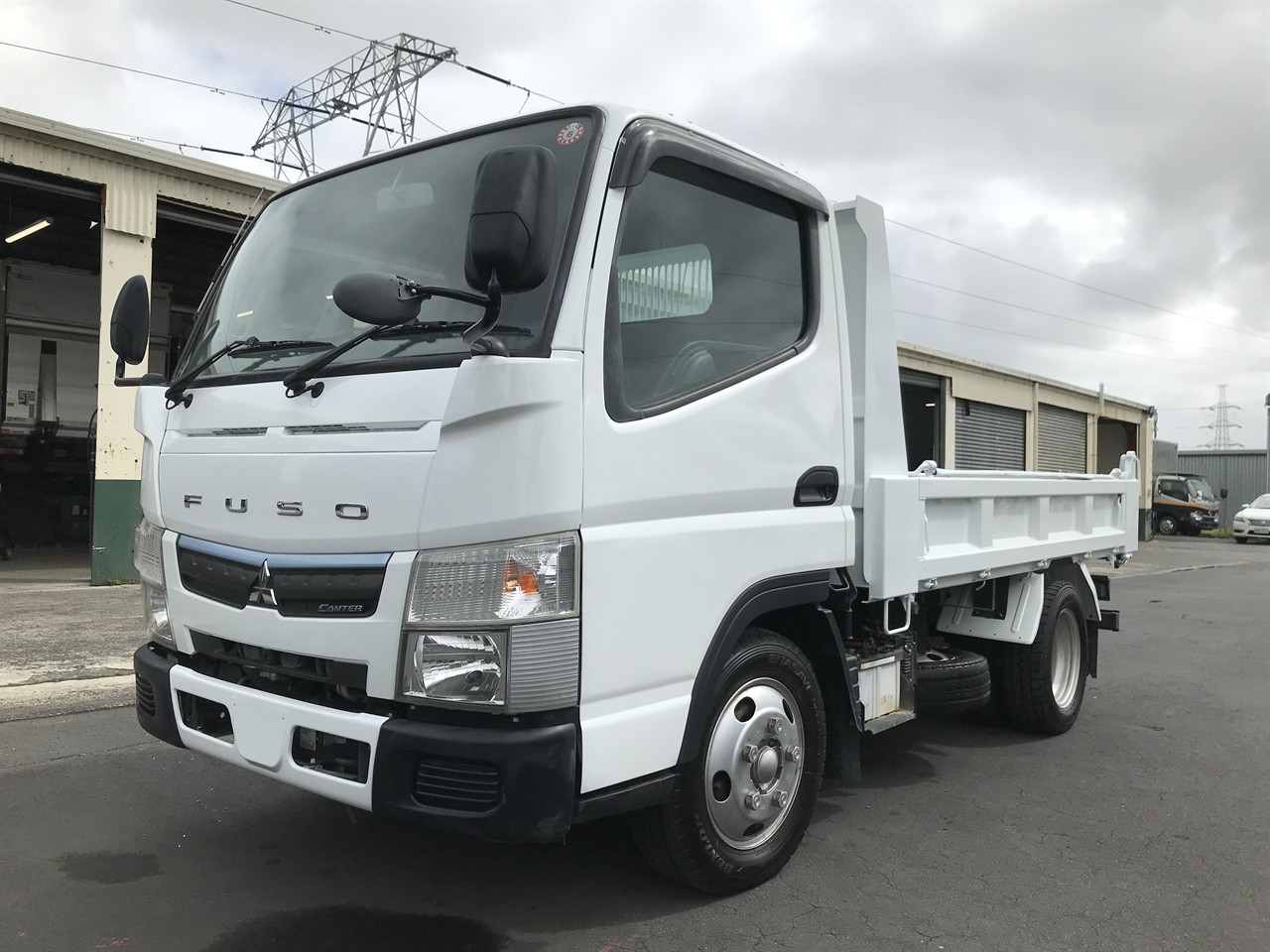 2019 Mitsubishi Canter