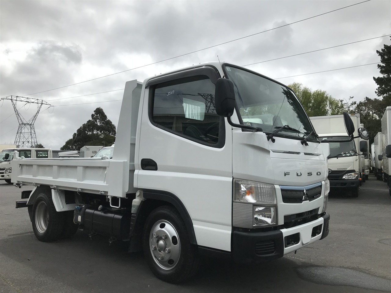 2019 Mitsubishi Canter