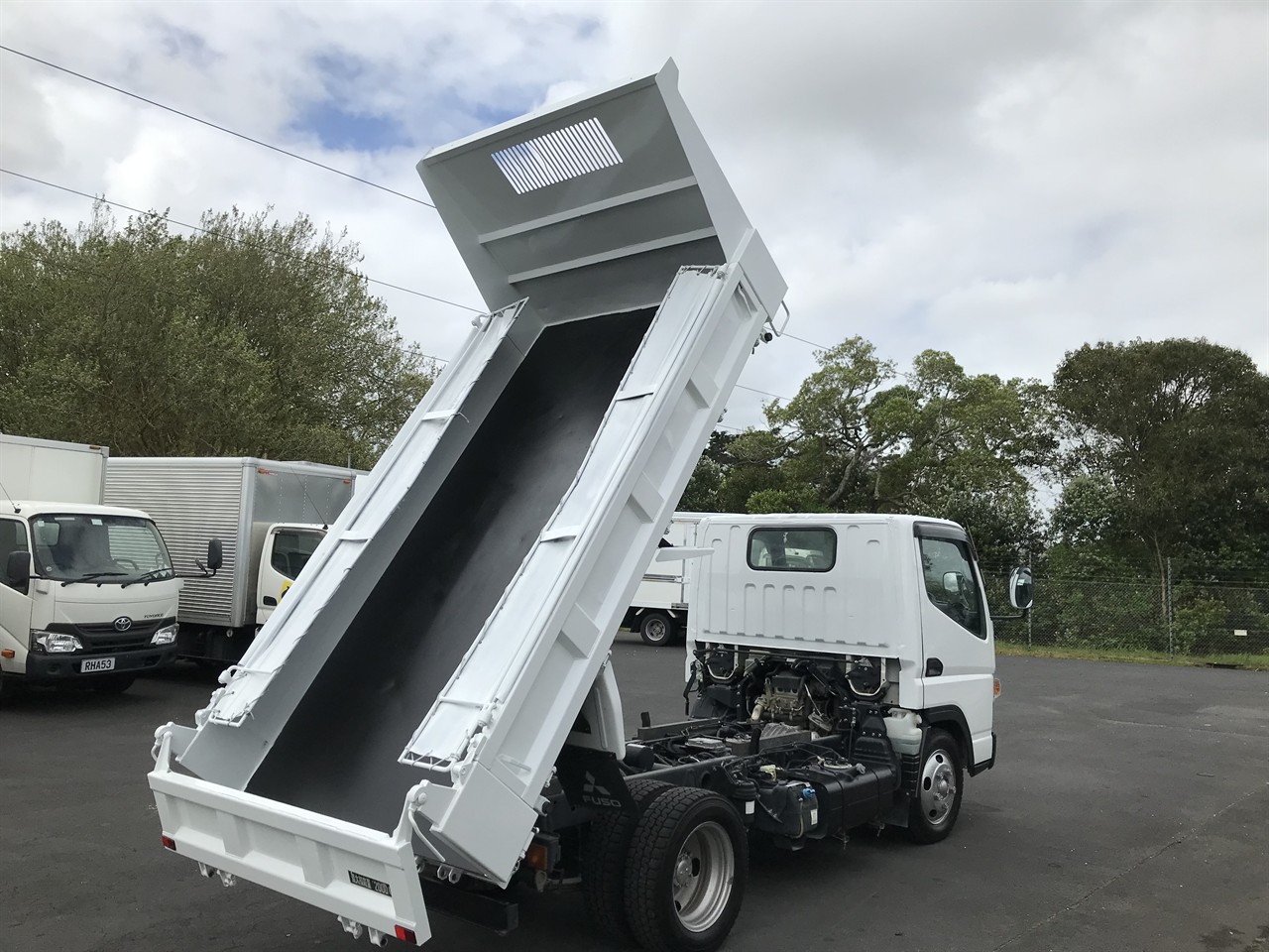 2019 Mitsubishi Canter