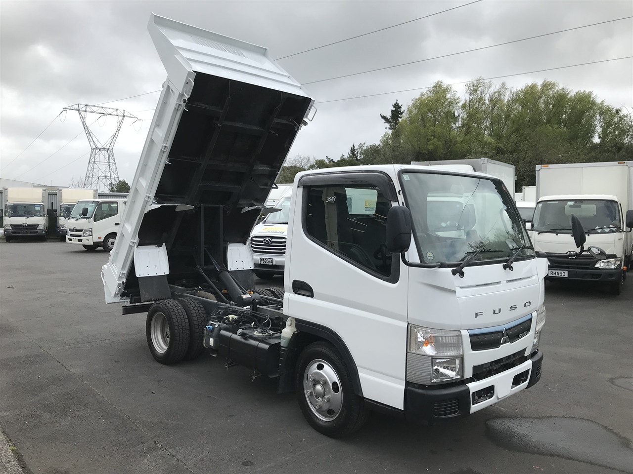 2019 Mitsubishi Canter