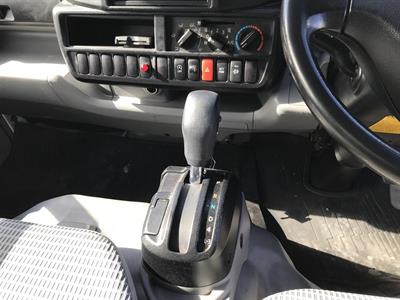 2013 Toyota Toyace - Thumbnail