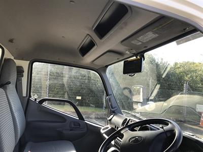 2013 Toyota Toyace - Thumbnail