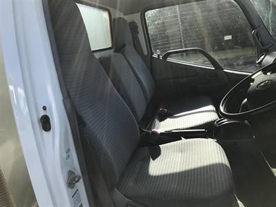 2013 Toyota Toyace - Thumbnail