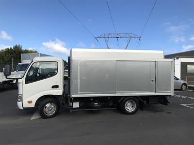 2013 Toyota Toyace - Thumbnail