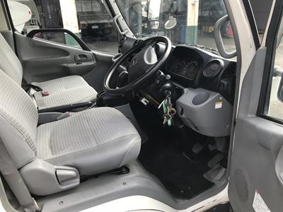 2014 Hino Dutro - Thumbnail