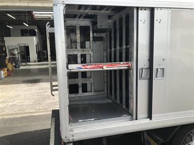 2014 Hino Dutro - Thumbnail