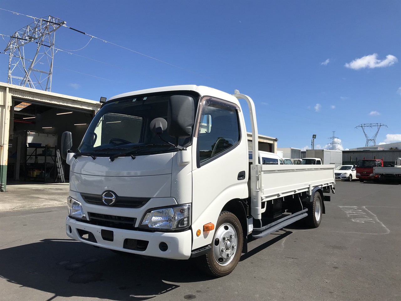 2016 Hino Dutro