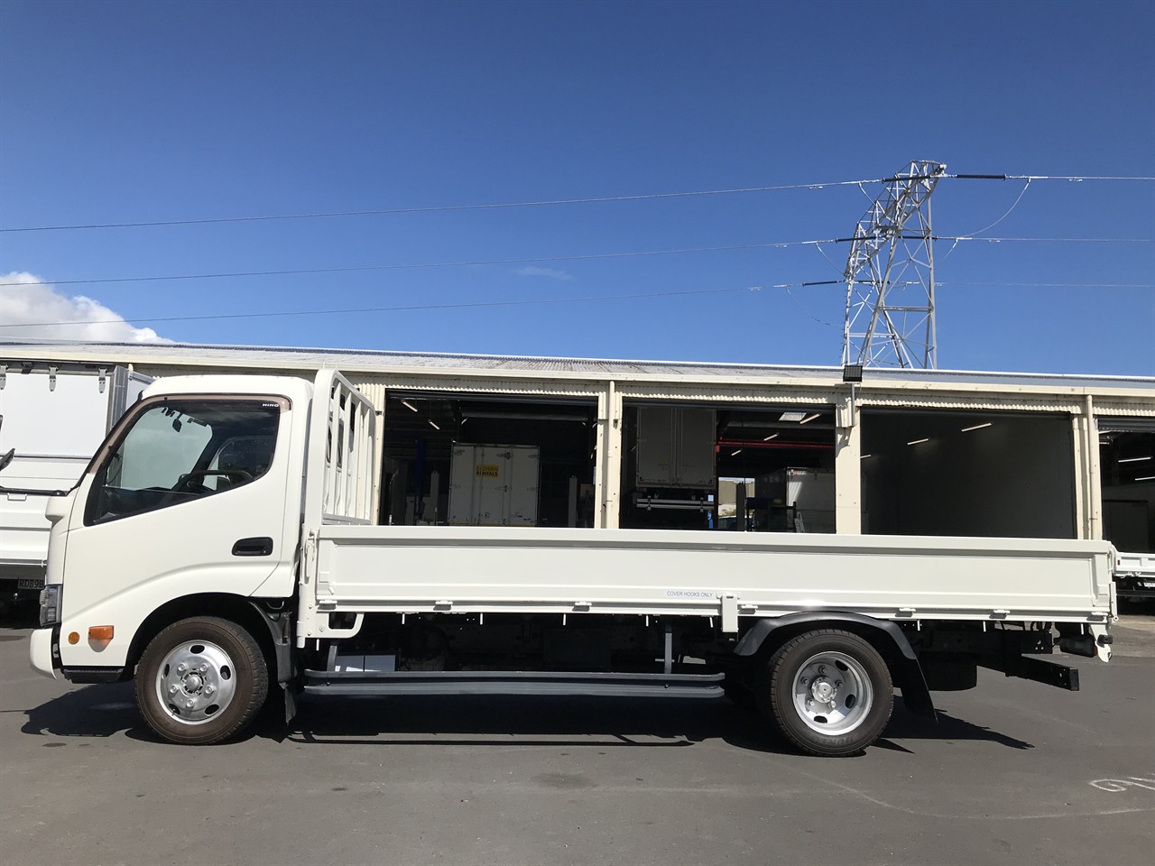 2016 Hino Dutro
