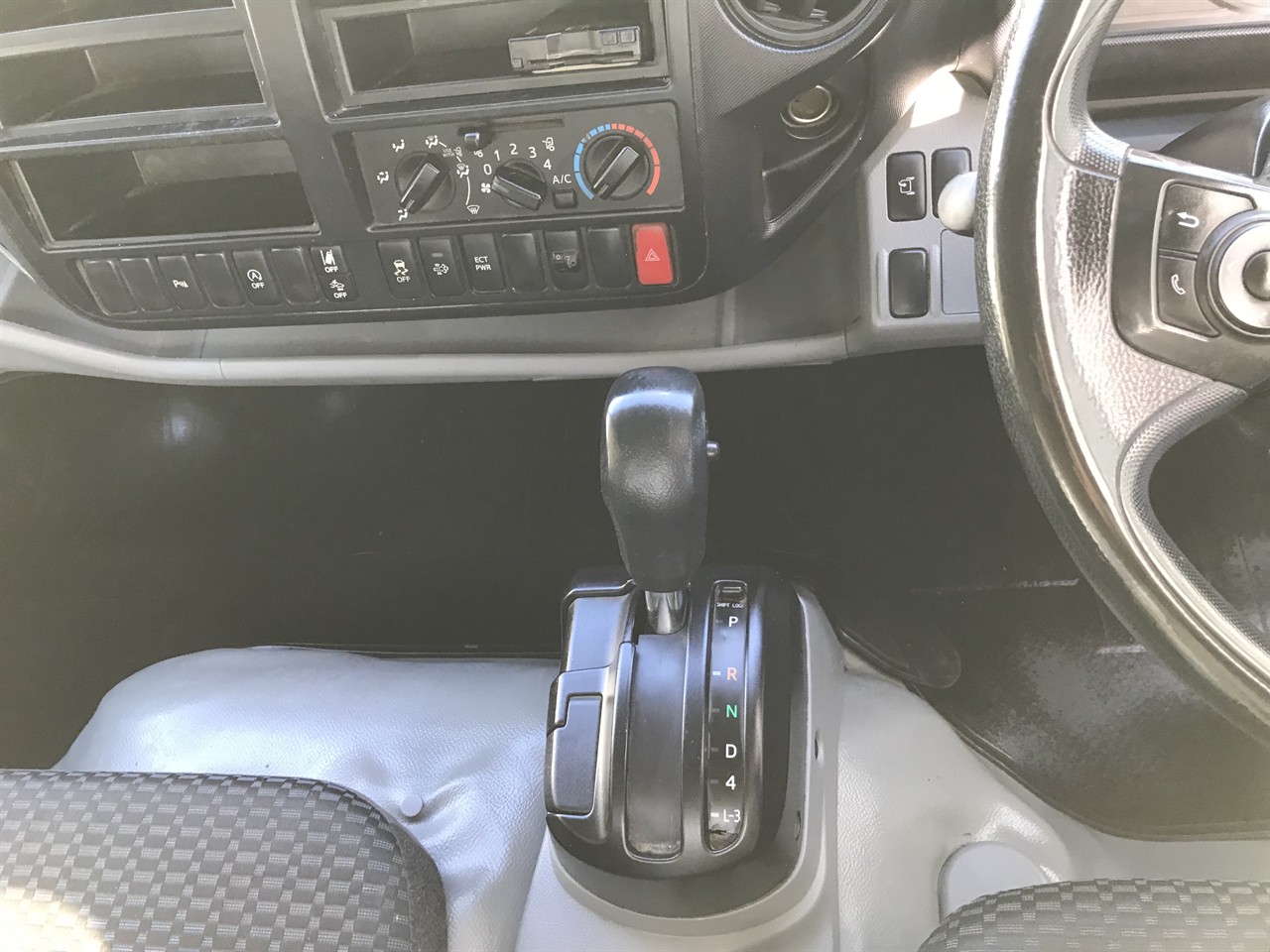 2019 Hino Dutro