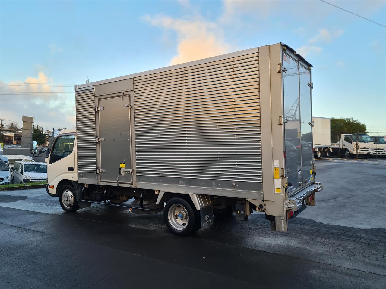 2016 Toyota Dyna