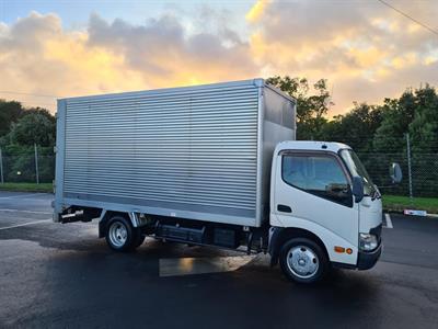 2016 Toyota Dyna - Thumbnail