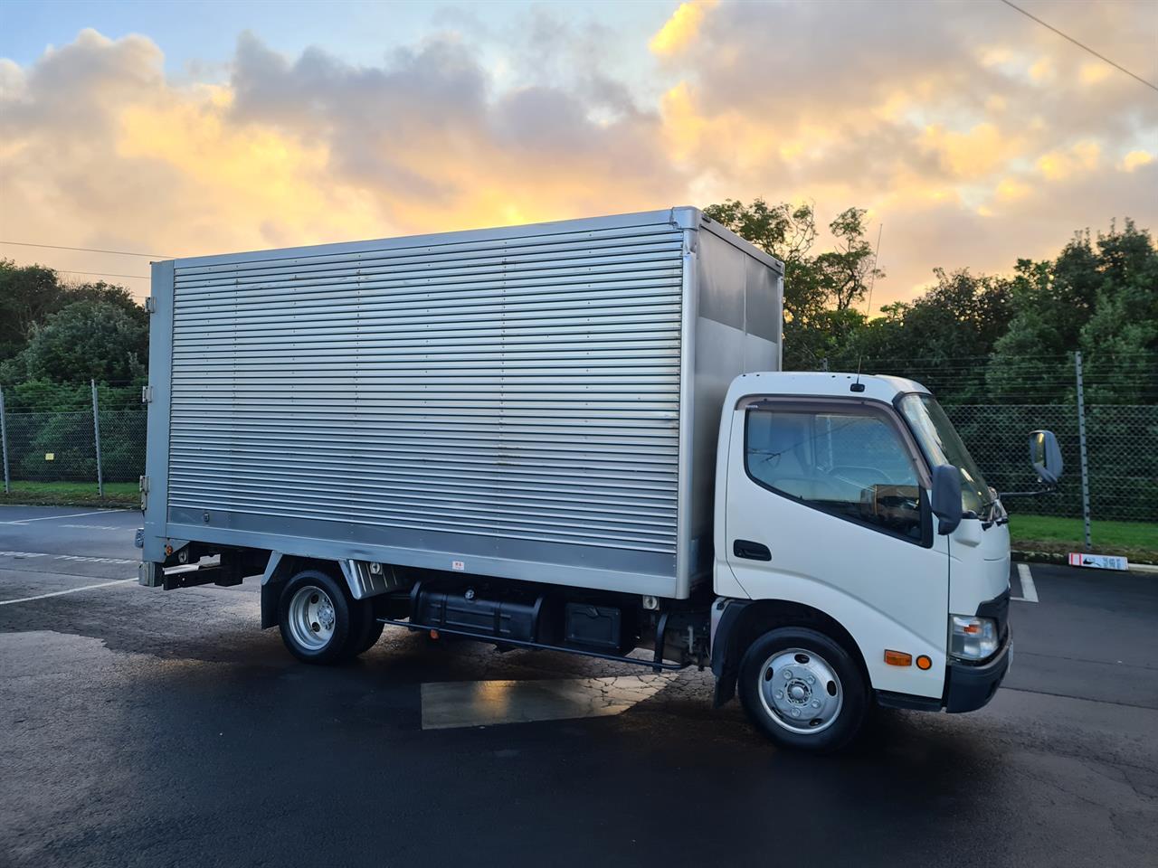 2016 Toyota Dyna
