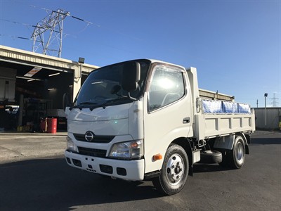 2014 Hino Dutro