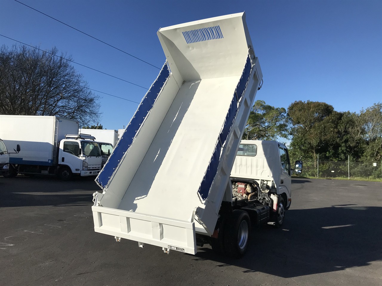 2014 Hino Dutro