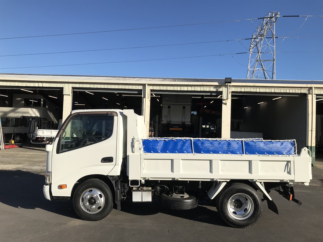 2014 Hino Dutro