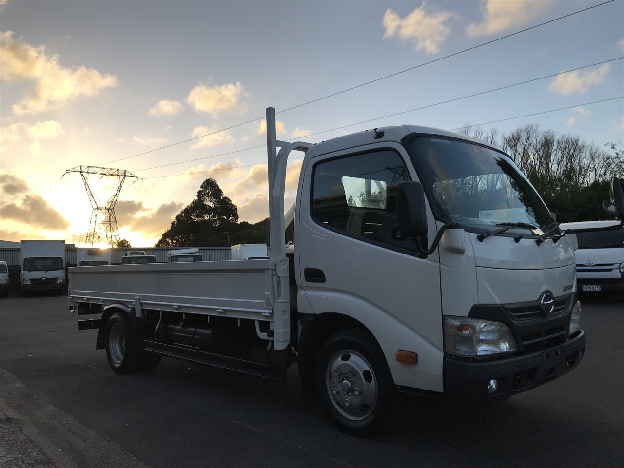 2014 Hino Dutro