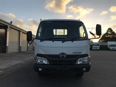 2014 Hino Dutro - Thumbnail