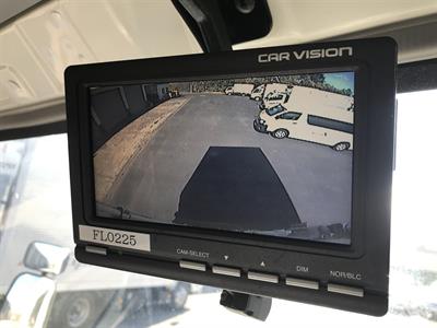 2019 Isuzu Elf - Thumbnail