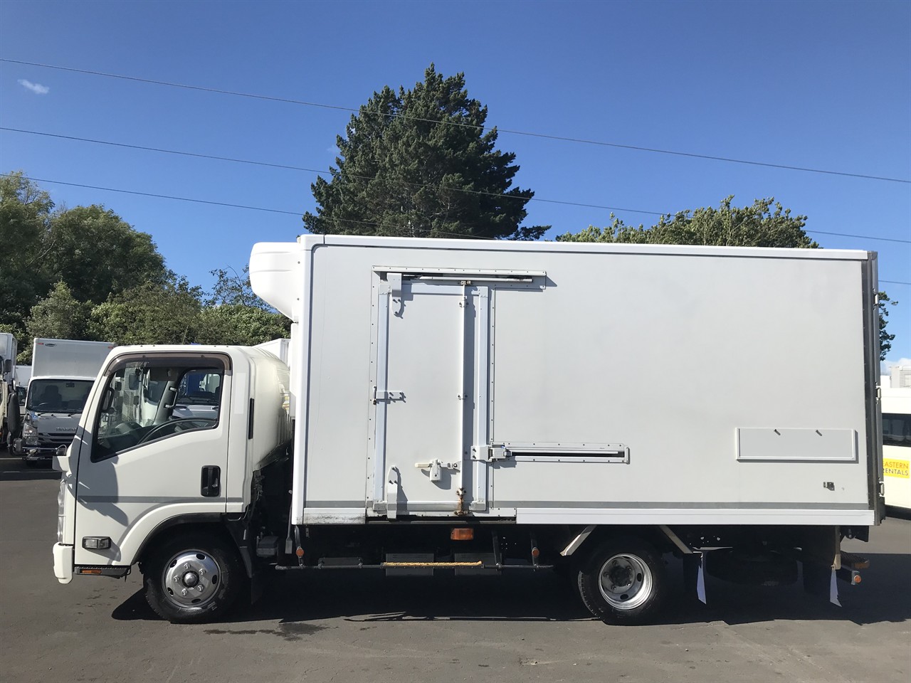 2019 Isuzu Elf
