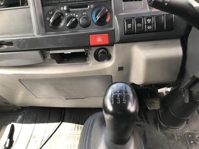 2012 Isuzu Elf - Thumbnail