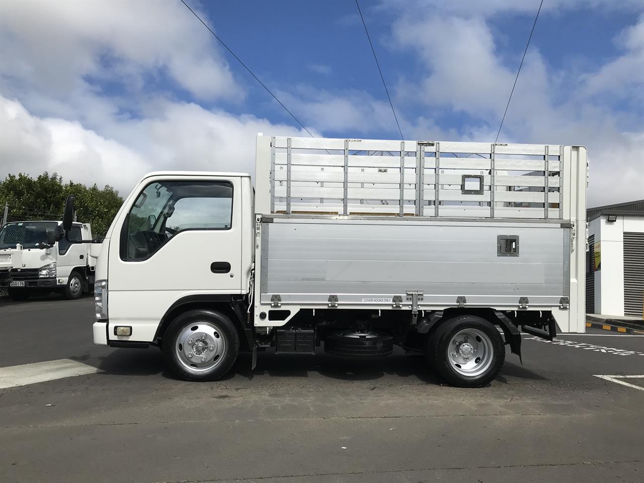 2012 Isuzu Elf