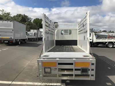 2012 Isuzu Elf - Thumbnail