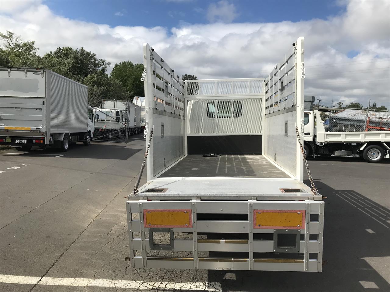 2012 Isuzu Elf