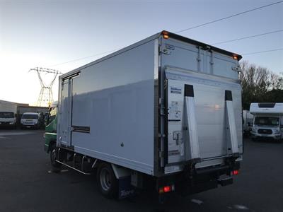 2015 Mitsubishi Canter - Thumbnail