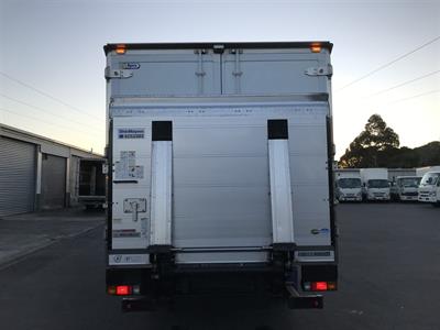 2015 Mitsubishi Canter - Thumbnail