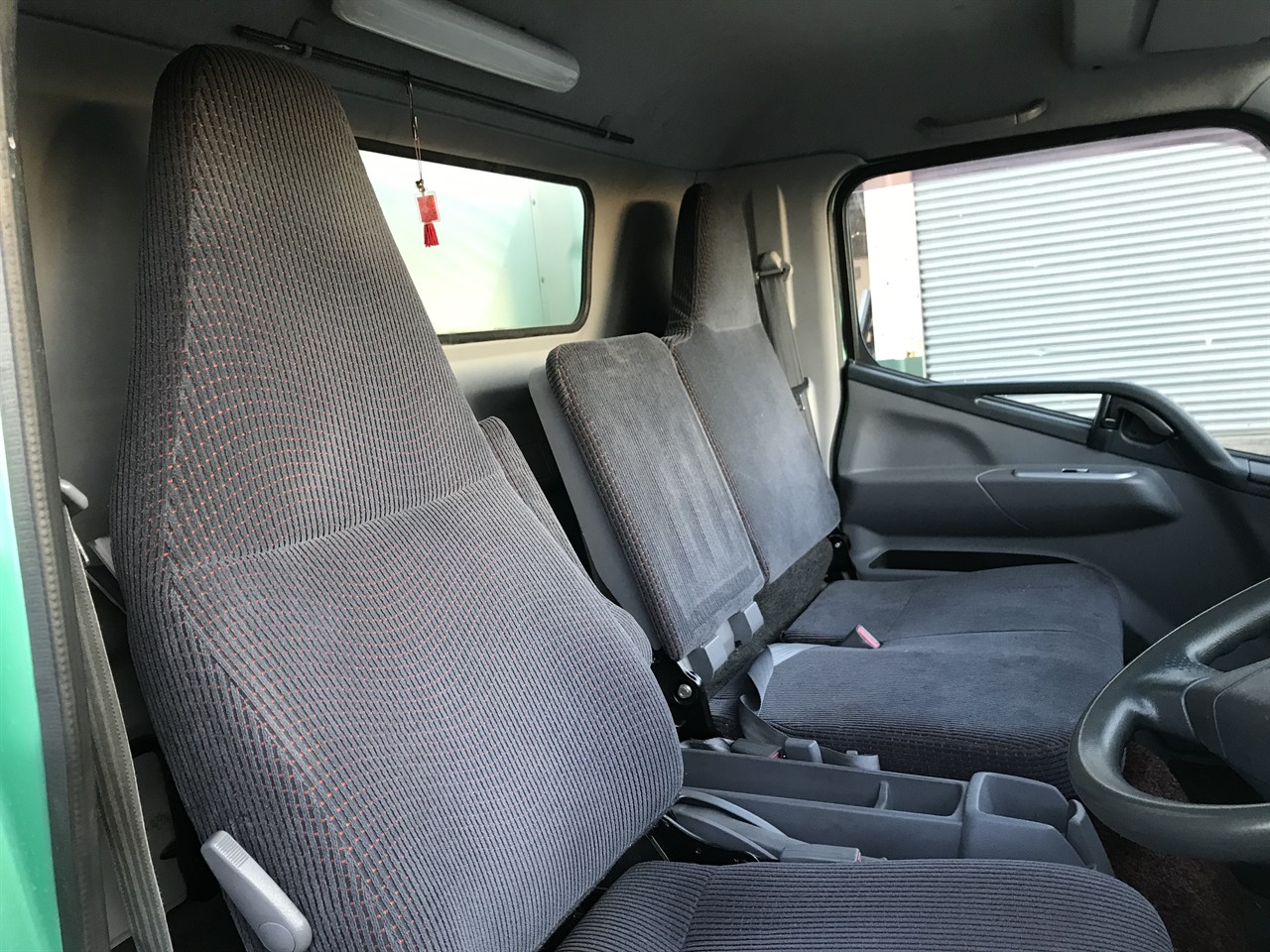 2015 Mitsubishi Canter
