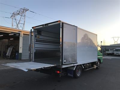 2015 Mitsubishi Canter - Thumbnail
