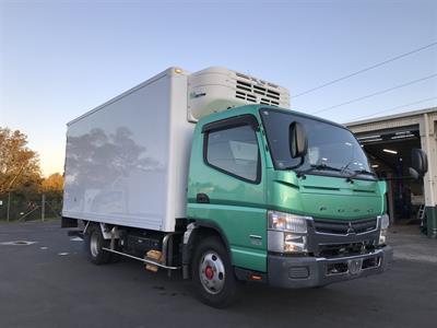 2015 Mitsubishi Canter - Thumbnail