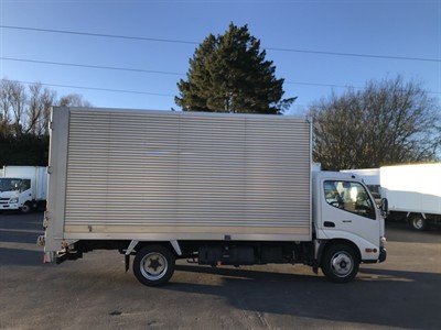 2017 Toyota Dyna - Thumbnail