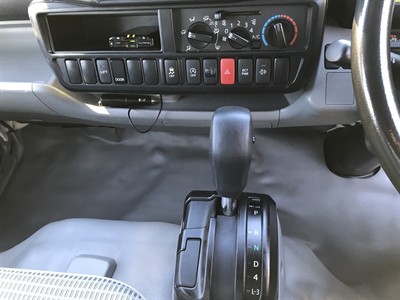 2017 Toyota Dyna - Thumbnail