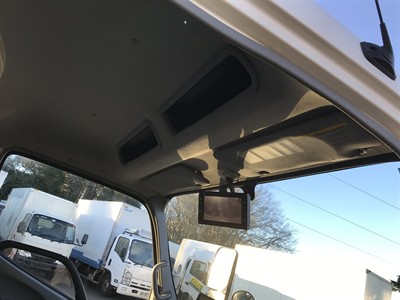 2017 Toyota Dyna - Thumbnail