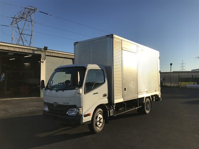 2017 Toyota Dyna - Thumbnail