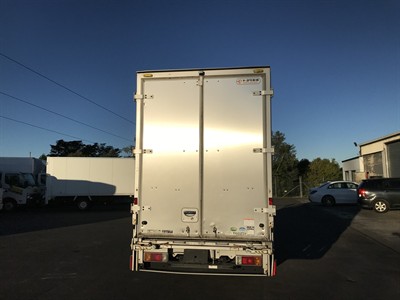 2017 Toyota Dyna - Thumbnail