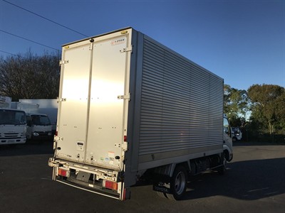 2017 Toyota Dyna - Thumbnail