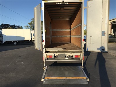 2017 Toyota Dyna - Thumbnail