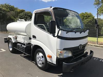 2010 Hino Dutro - Thumbnail