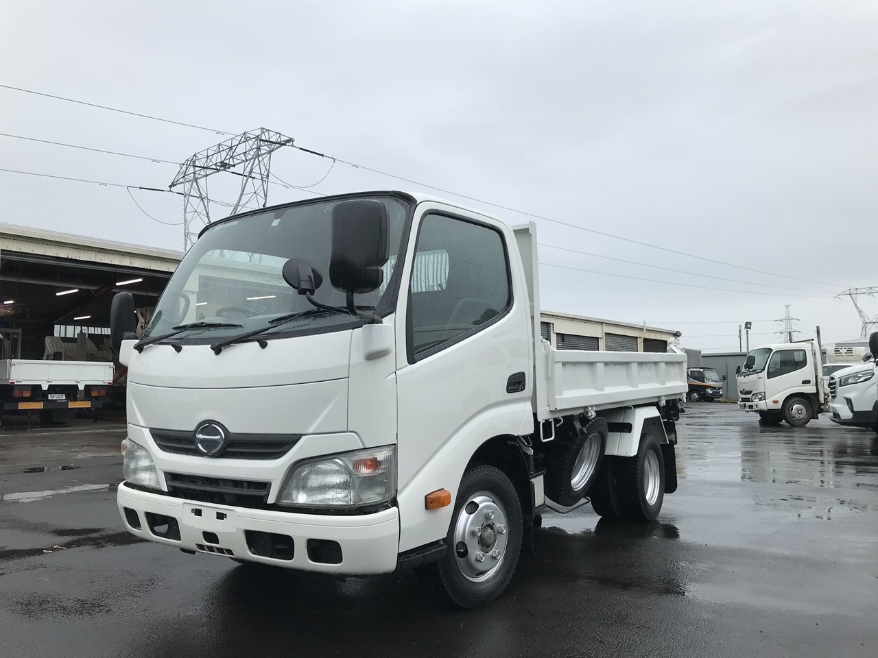 2014 Hino Dutro