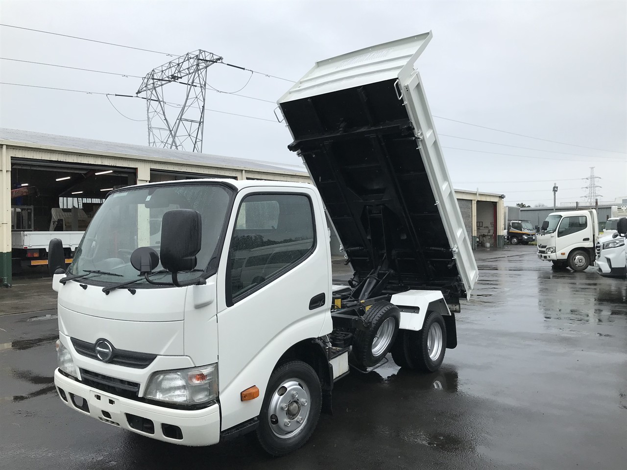 2014 Hino Dutro