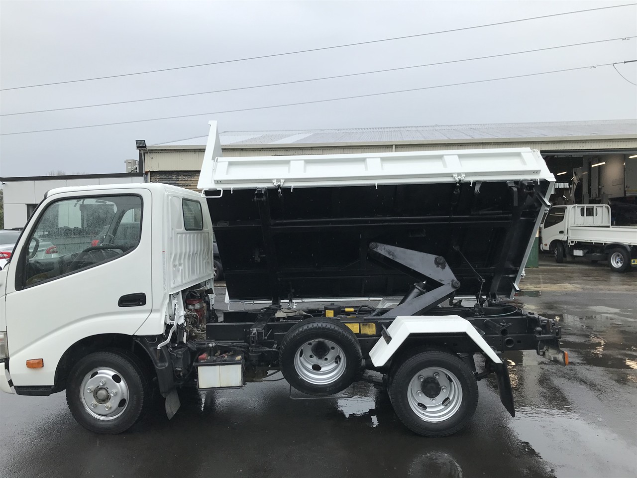 2014 Hino Dutro
