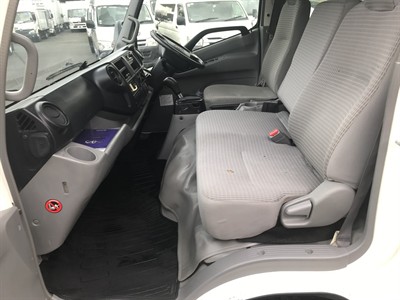 2015 Toyota Dyna - Thumbnail