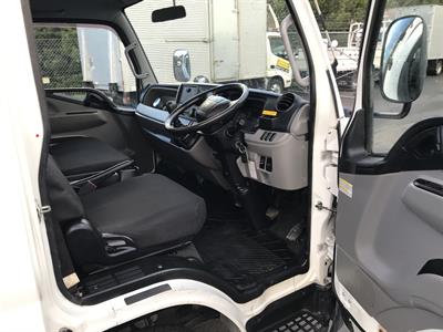 2016 Mitsubishi Canter - Thumbnail