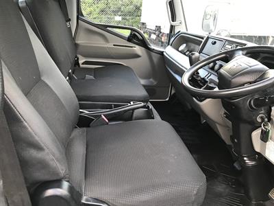 2016 Mitsubishi Canter - Thumbnail