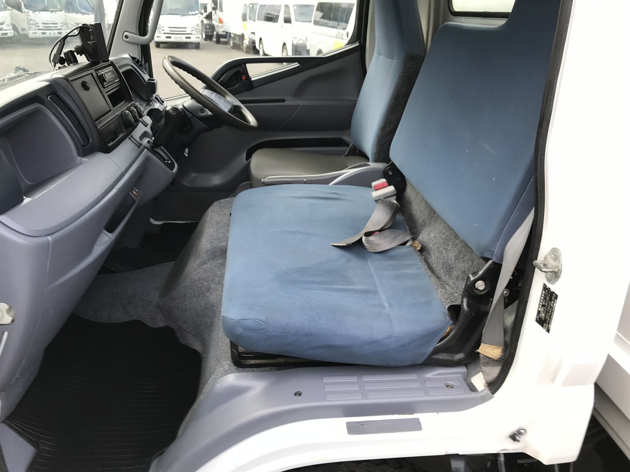 2012 Mitsubishi Canter