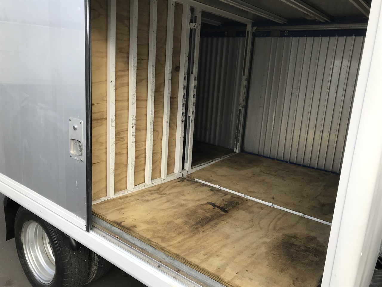 2012 Mitsubishi Canter